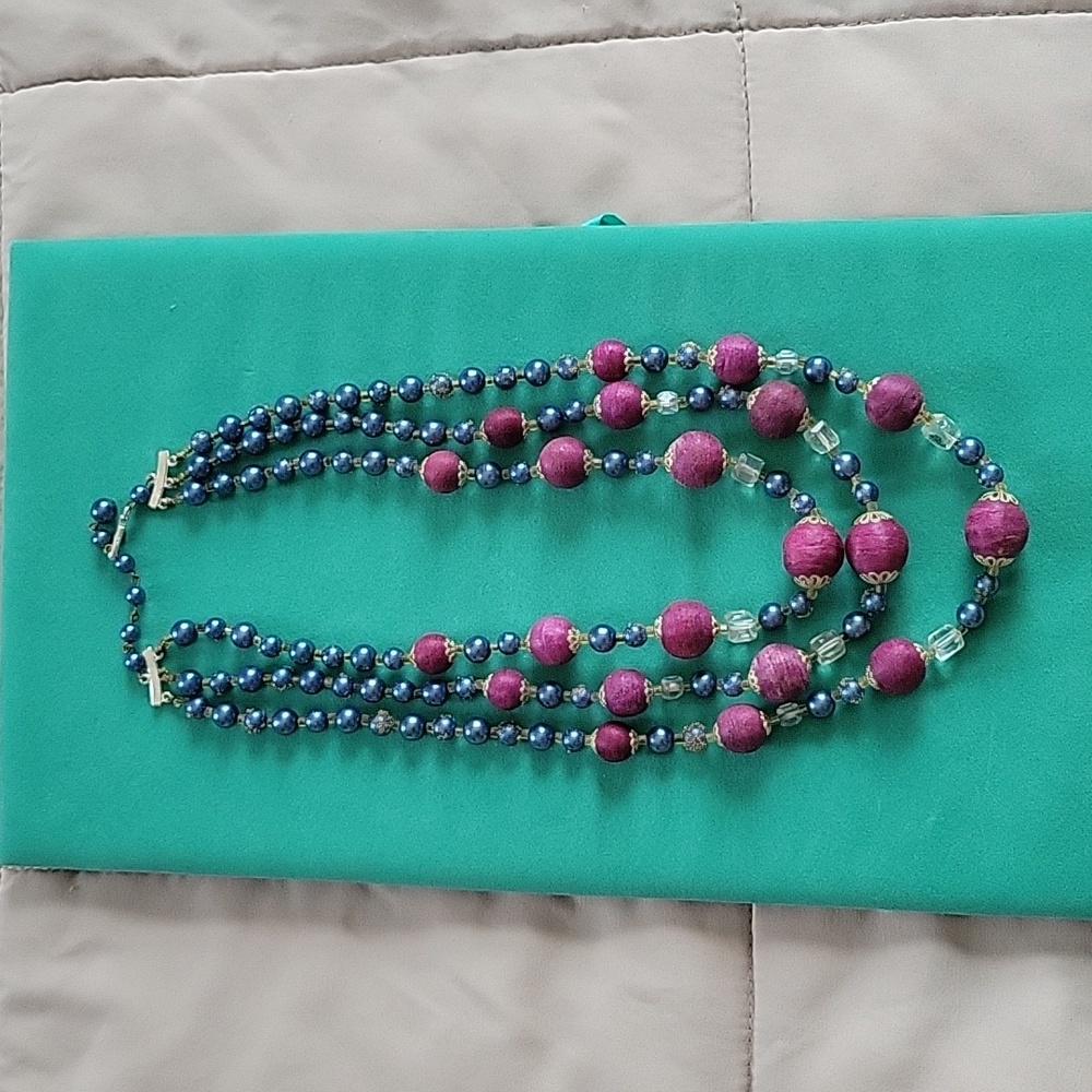 Vintage 3-strand beaded necklace